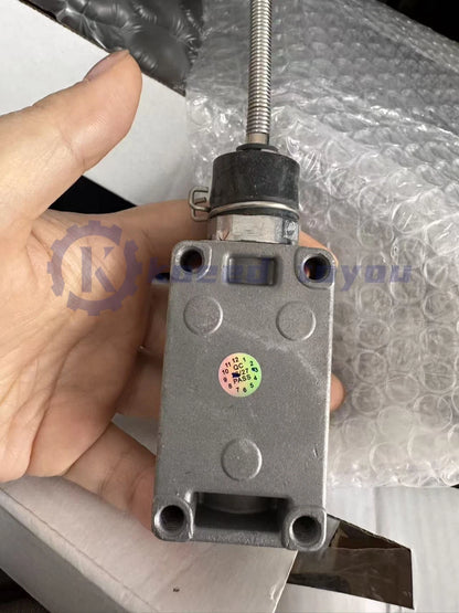 1PCS For SHINOZAKI AZ5106 Limit Switch AZ-5106 10A 250V AC～