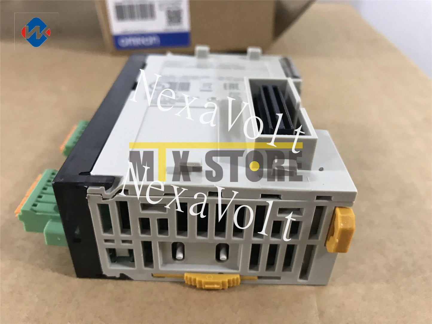1pcs Omron Output Unit CJ1W-SCU32