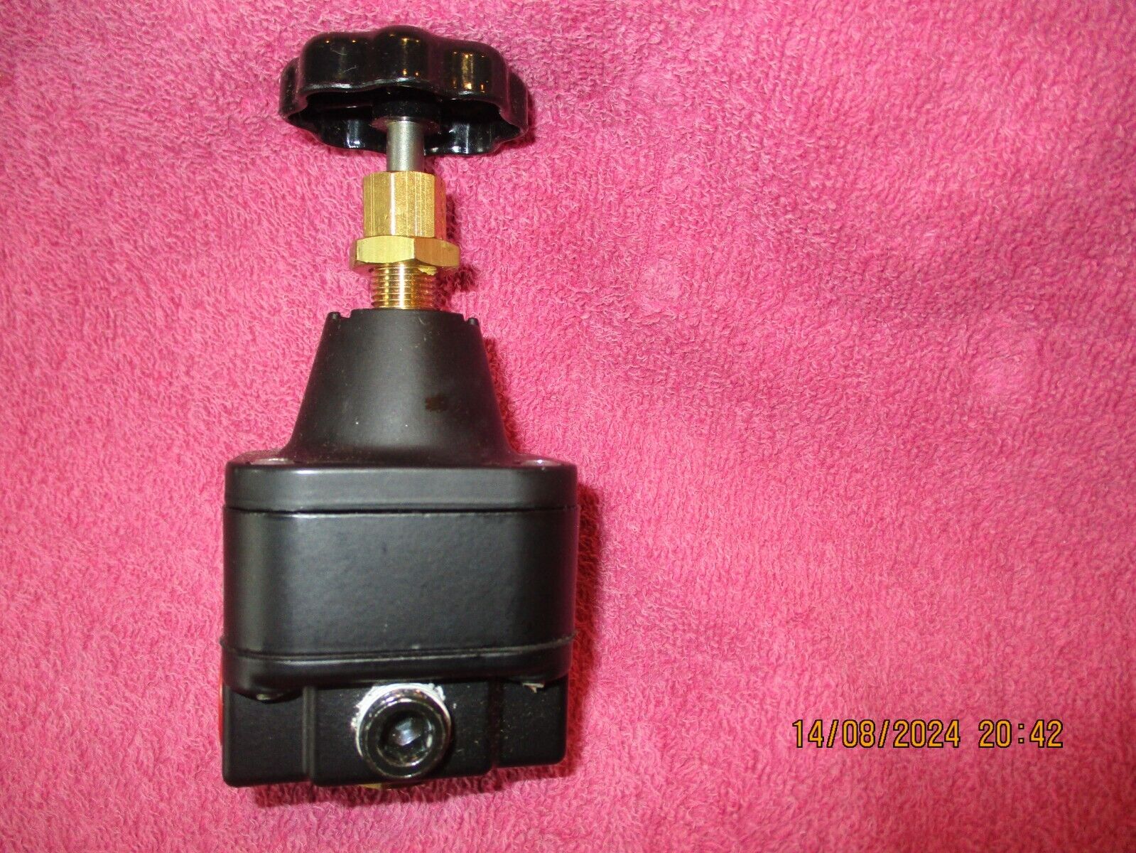 new Norgren Air Pressure Regulator - 11-018-100 - NORGREN