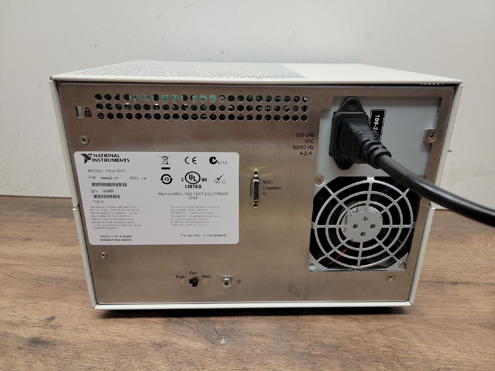 ONE NI PXIe-1073 781163-01 Used - Product Name - BRAND NAME