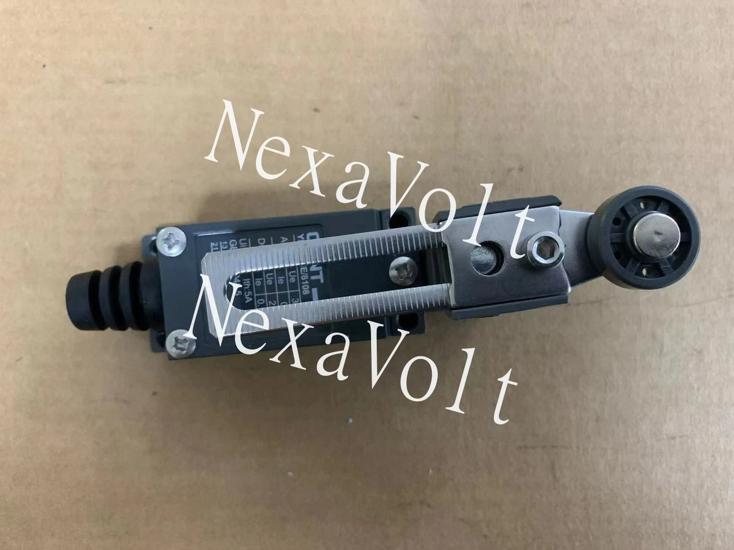 CHNT Travel switch YBLX-ME/8108 Limit switch free shipping