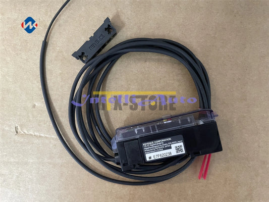 1PCS Keyence ES-M2 Photoelectric Amplifiers