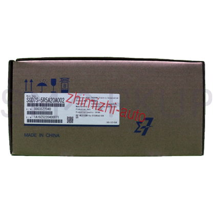 new  In Box YASKAWA SGD7S-5R5A20A002 AC Servo Drive
