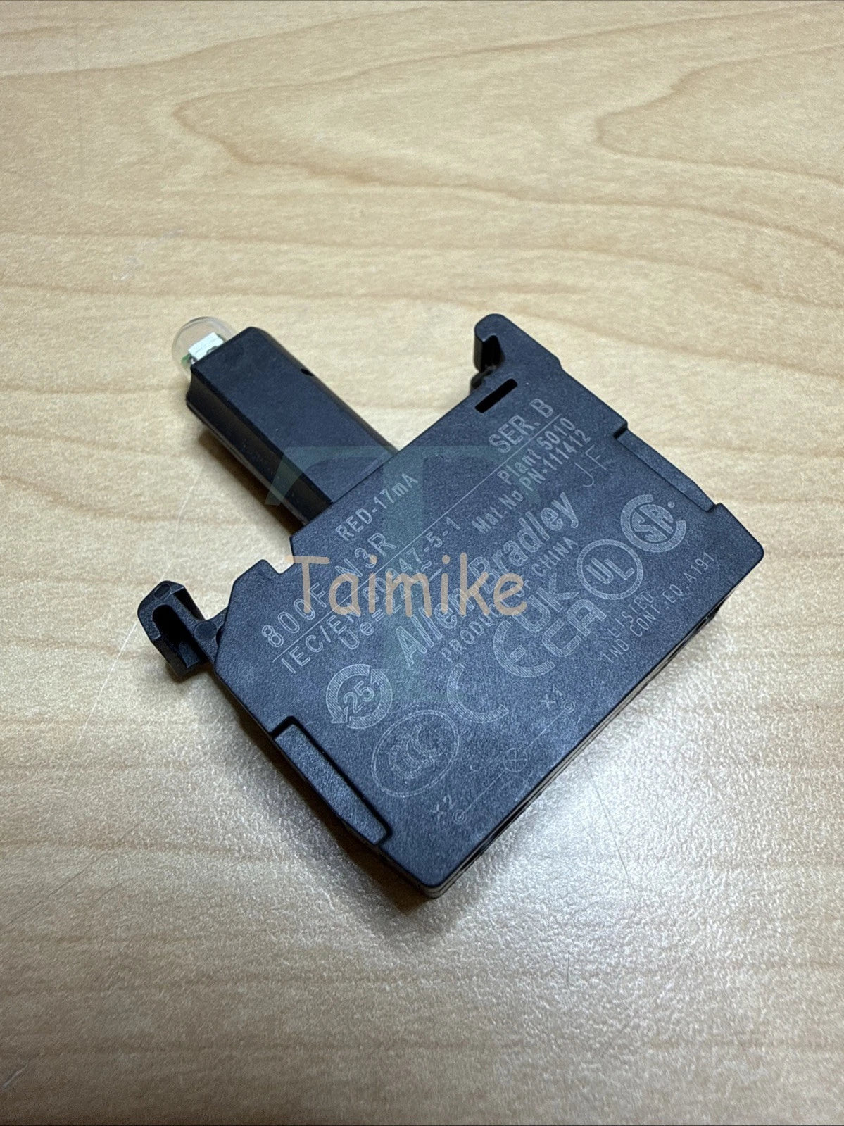 ! Allen Bradley 800F-N3R Integrated LED Lamp Module