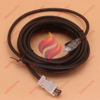1PC FOR Omron cable R88A-CR1A005CFR-A