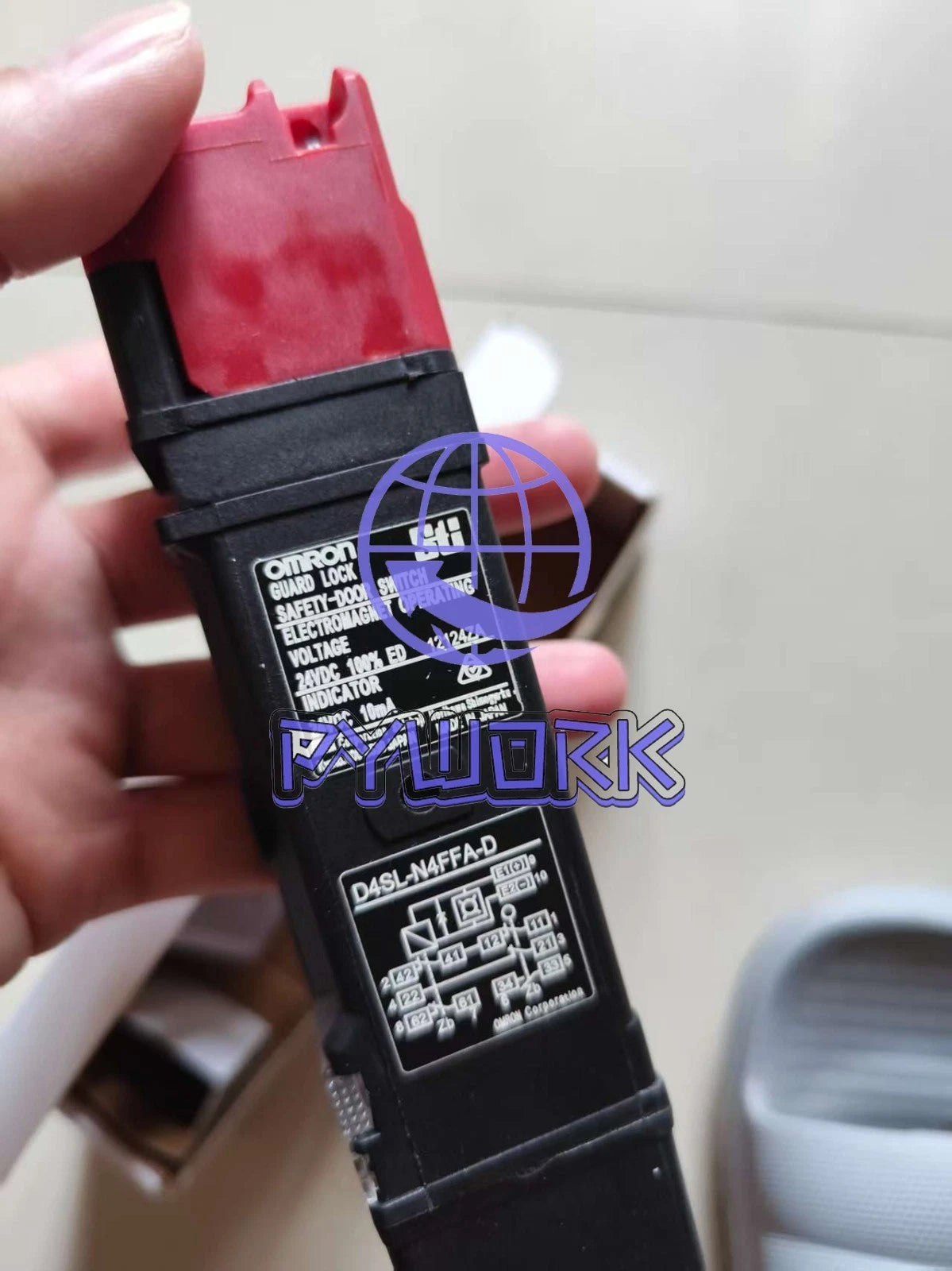 1PCS OMRON D4SL-N4FFA-D safety door switch