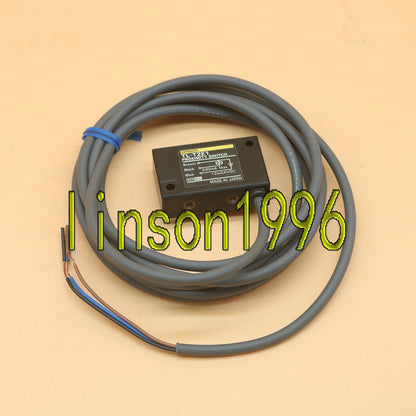new Omron Proximity Switch TL-T2E1 TLT2E1 12-24VDC - OMRON