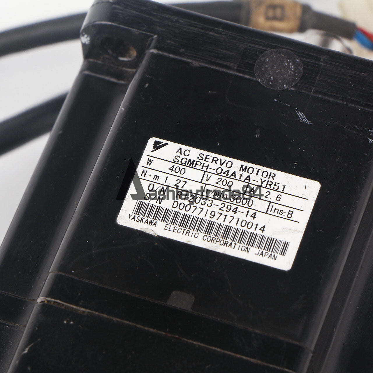 used 1PCS Yaskawa servo motor SGMPH-04A1A-YR51 SGMPH04A1AYR51