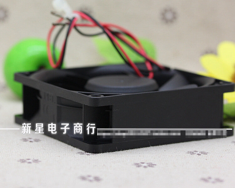 1pcs SUNON EF80251B2-Q00A-A9D 12V 1.14W 8025 8CM cooling fan