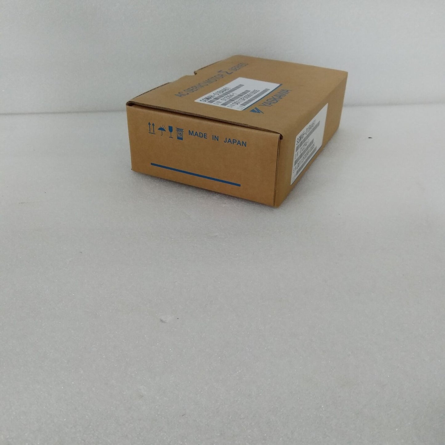 24-Hour YASKAWA SERVO MOTOR SGMAH-01BAA61 - YASKAWA