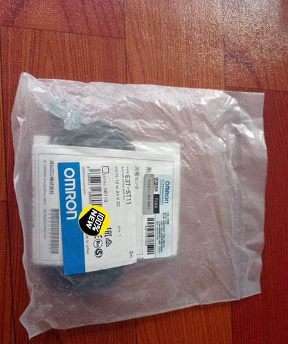 1PC Omron E3T-ST11 E3TST11 Photoelectric Sensor *TT