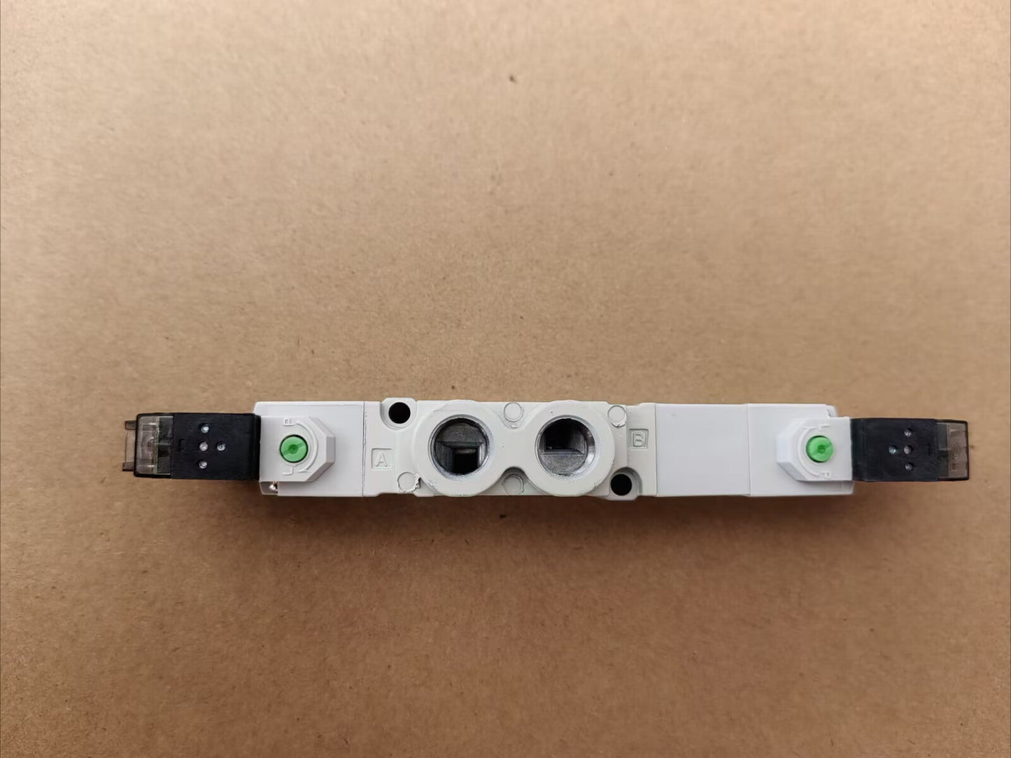 1PC  FOR TPC Solenoid Valve DV3320-5V-01 DC24V