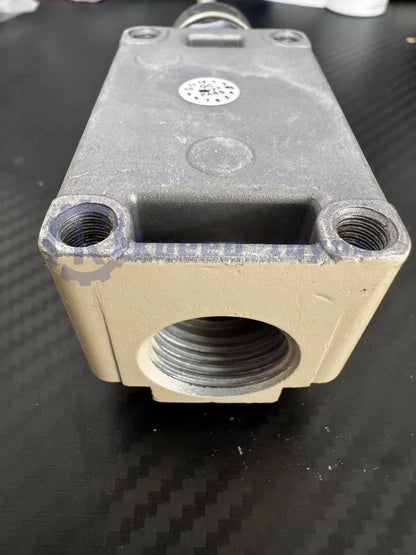 1PCS For SHINOZAKI AZ5106 Limit Switch AZ-5106 10A 250V AC～