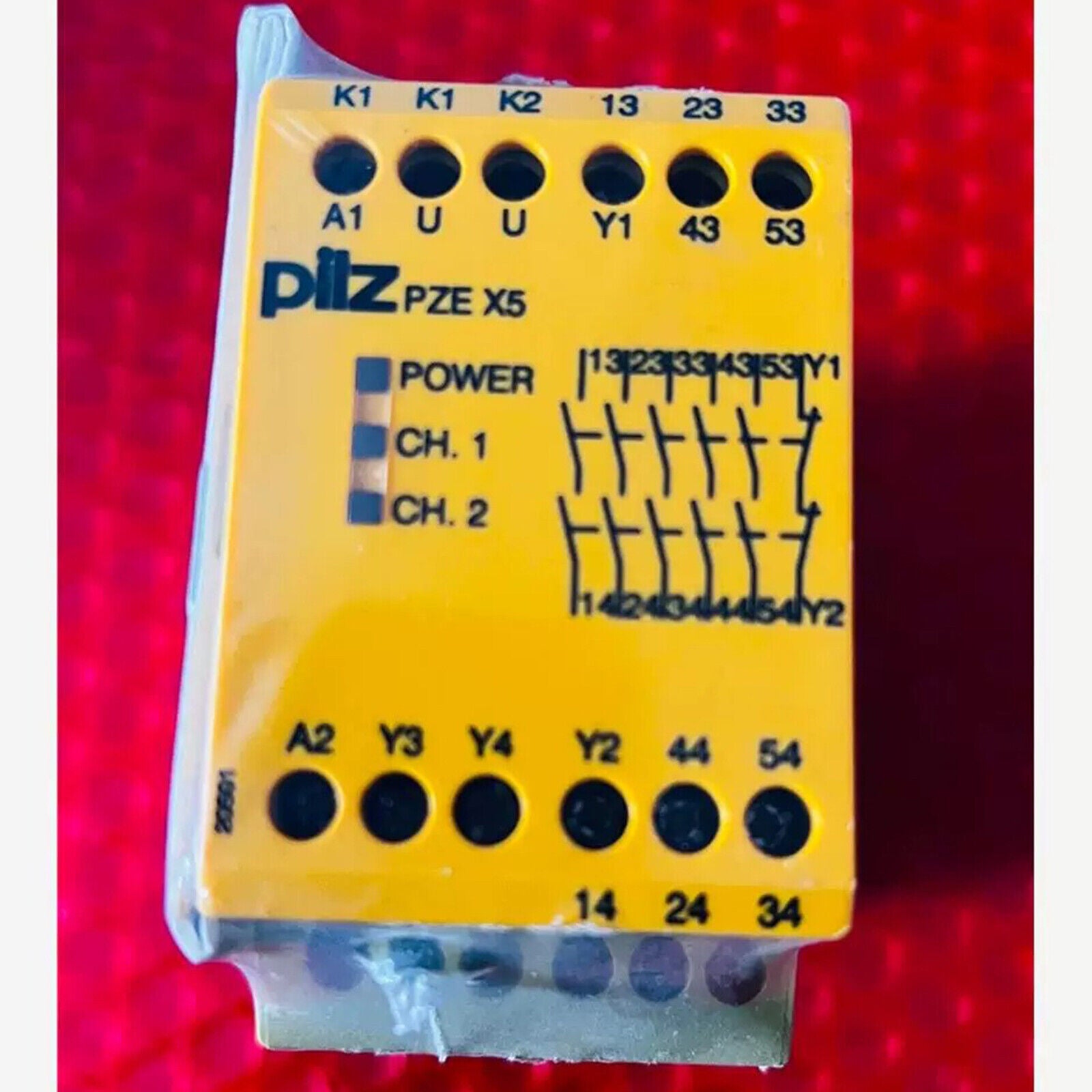 new one Pilz 774595 PZE X5 Safety Relay 24VDC Ship - PILZ