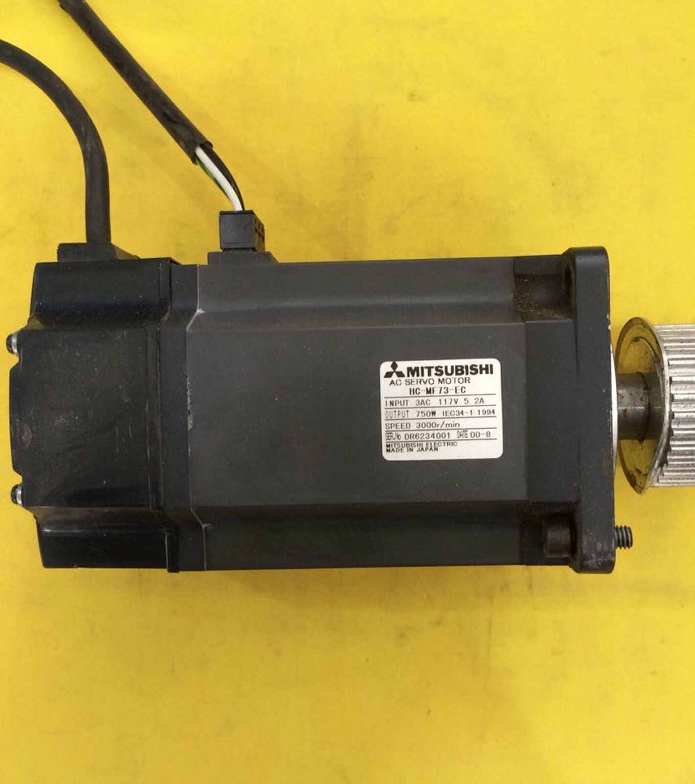 Used Mitsubishi servo motor HC-MF73-EC tested and in good condition - MITSUBISHI