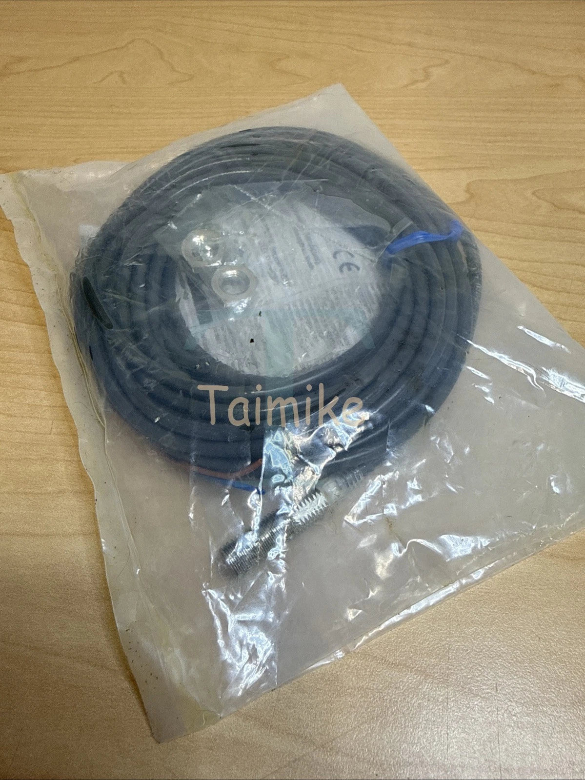 ! Omron E2E-X2D1-N Proximity Sensor 5m