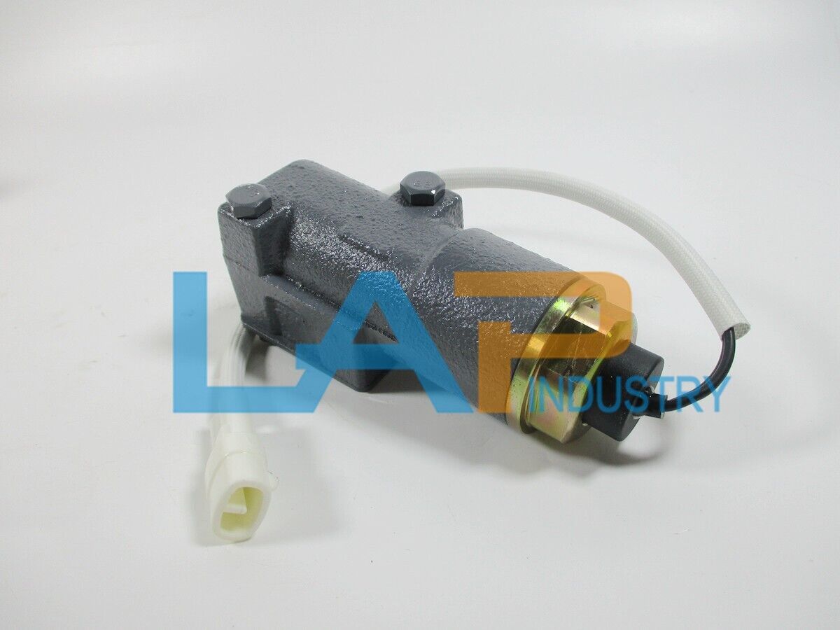 Hydraulic Pump Solenoid Valve for Hitachi EX120-2 EX120-3 Excavator - HITACHI