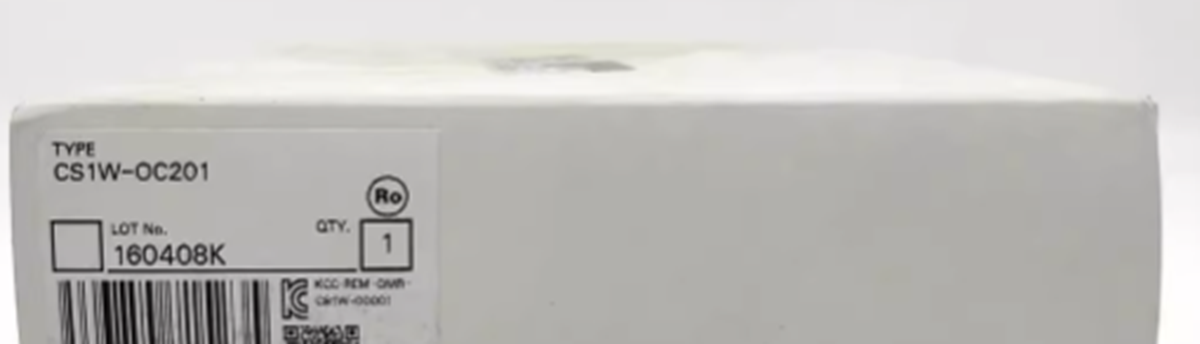 Omron CS1W-OC201 programmable PLC controller module - OMRON