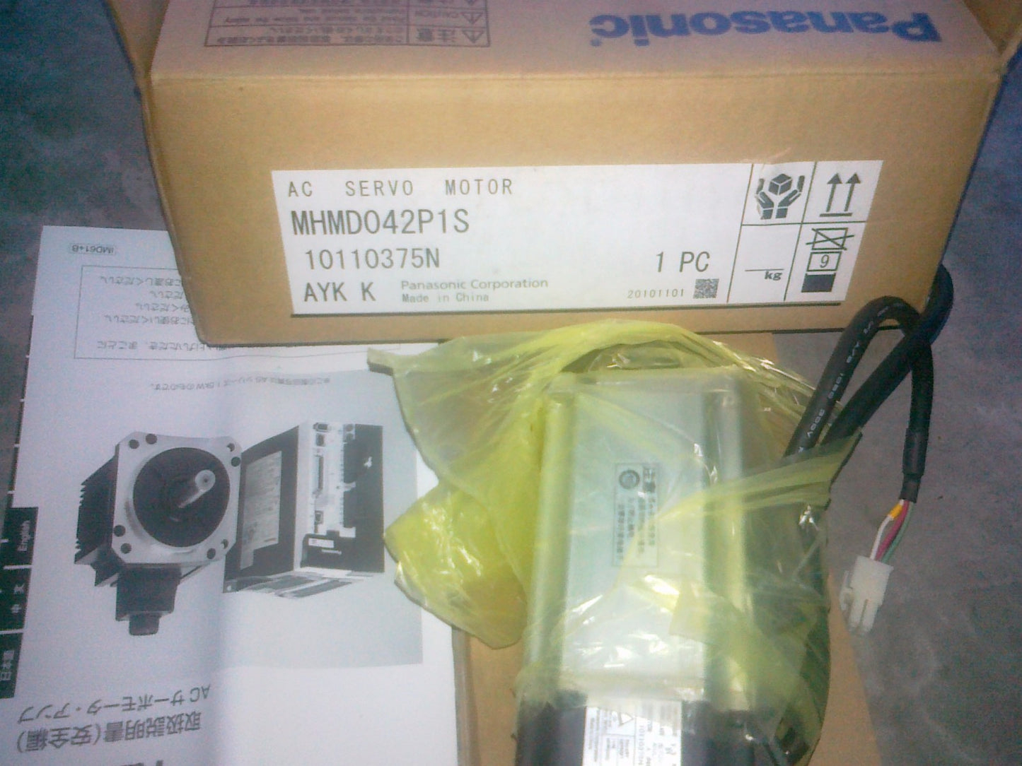 1PC PANASONIC AC SERVO MOTOR MHMD042P1S
