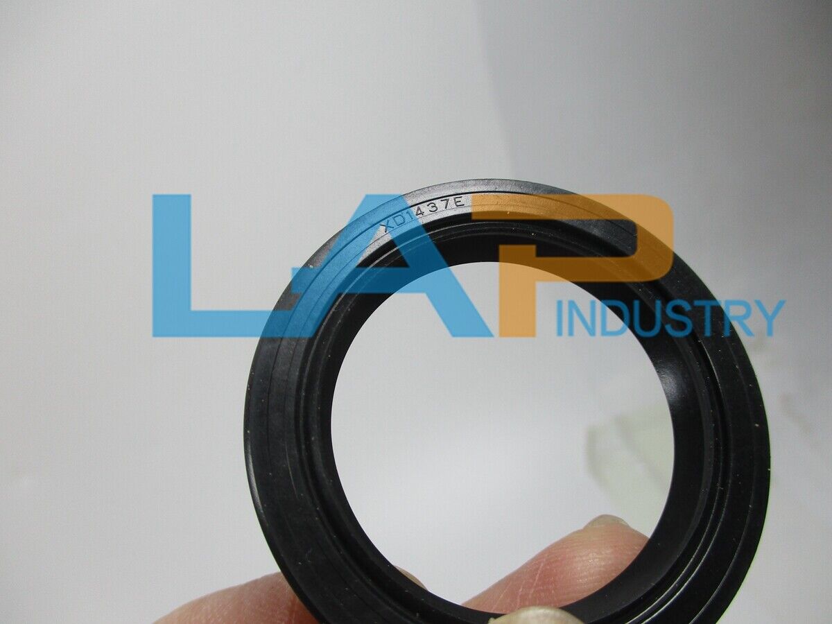 new 1Pcs  For XD1437E Transfer Case Oil Seal