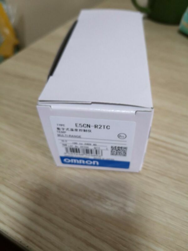1PCS Omron E5CN-R2TC E5CNR2TC Temperature Controller In Box - Free Ship #OM