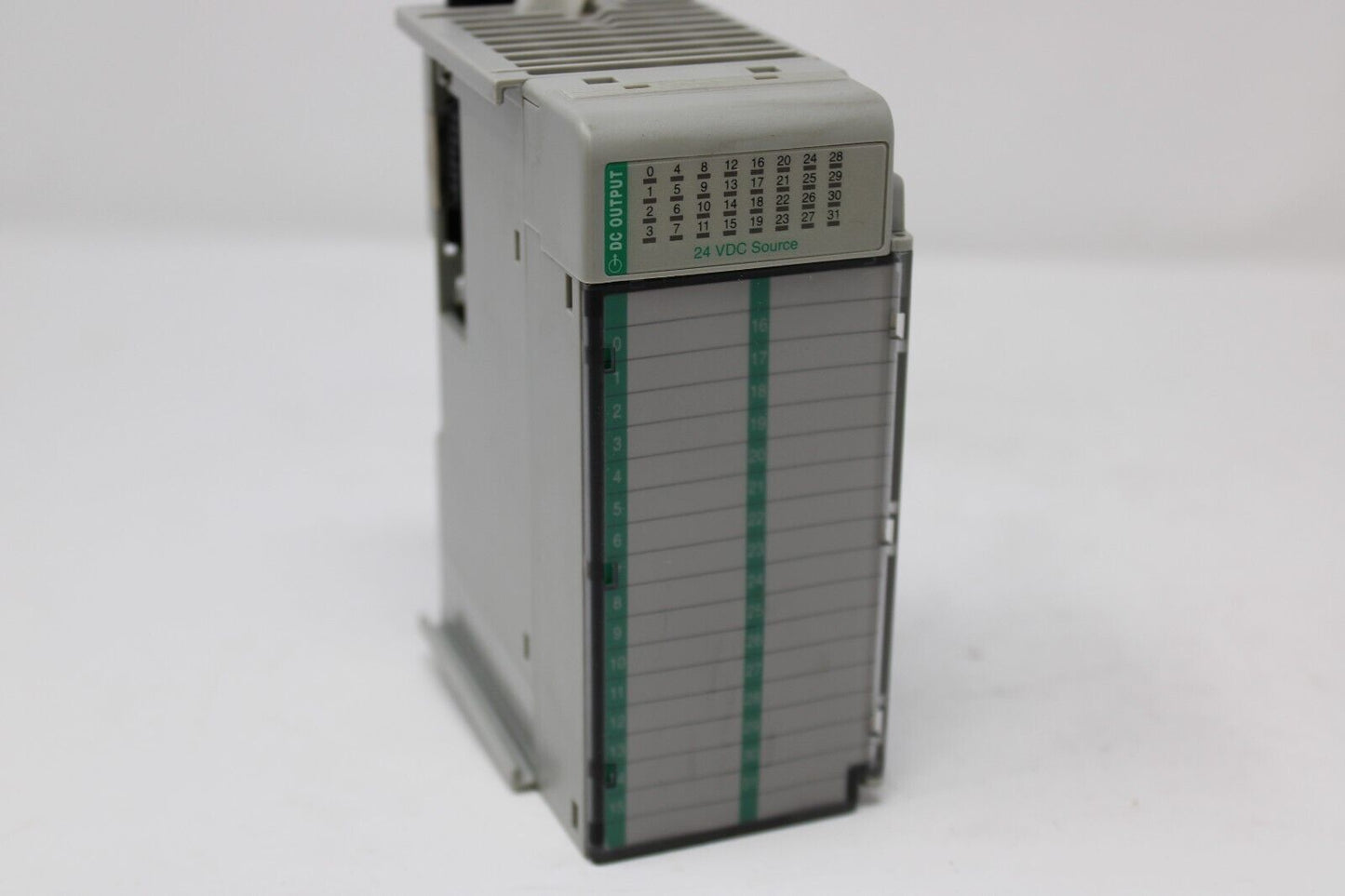 used Allen Bradley 1769-OB32 Output Module - ALLEN BRADLEY