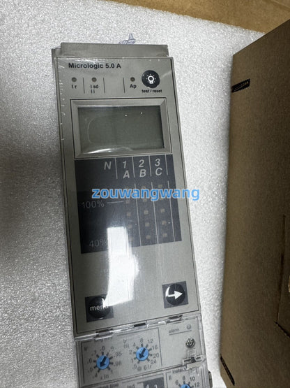 new MICROLOGIC 5.0A 33072 Control unit with packaging,