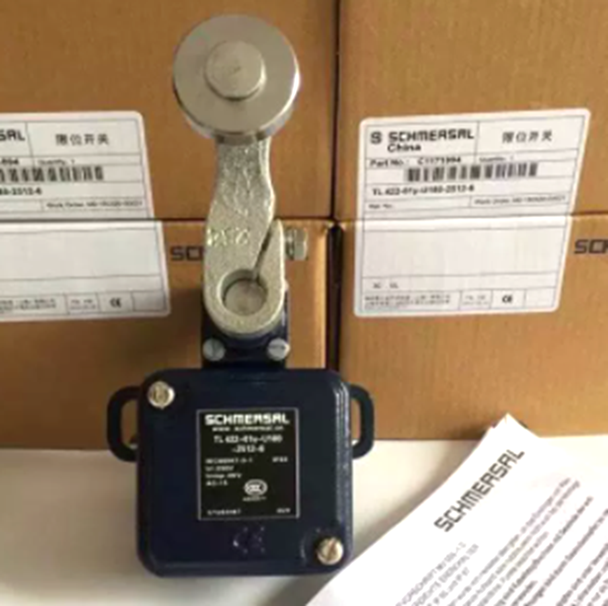 new  SCHMERSAL TD422-01Y-2186-1 Limit Switch SCHMERSAL