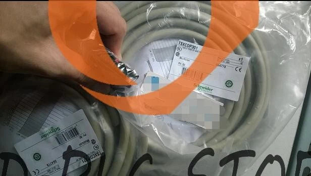 1PC SND/Telemecanique PLC Connecting Cable TSXCDP301