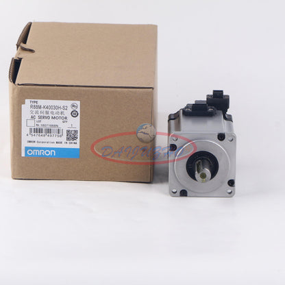 Omron Servo Motor R88M-K40030H-S2 - OMRON