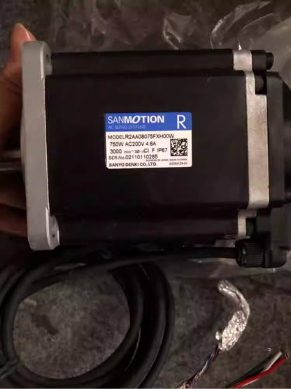 & SANYO DENKI SERVO MOTOR R2AA08075FXH00W