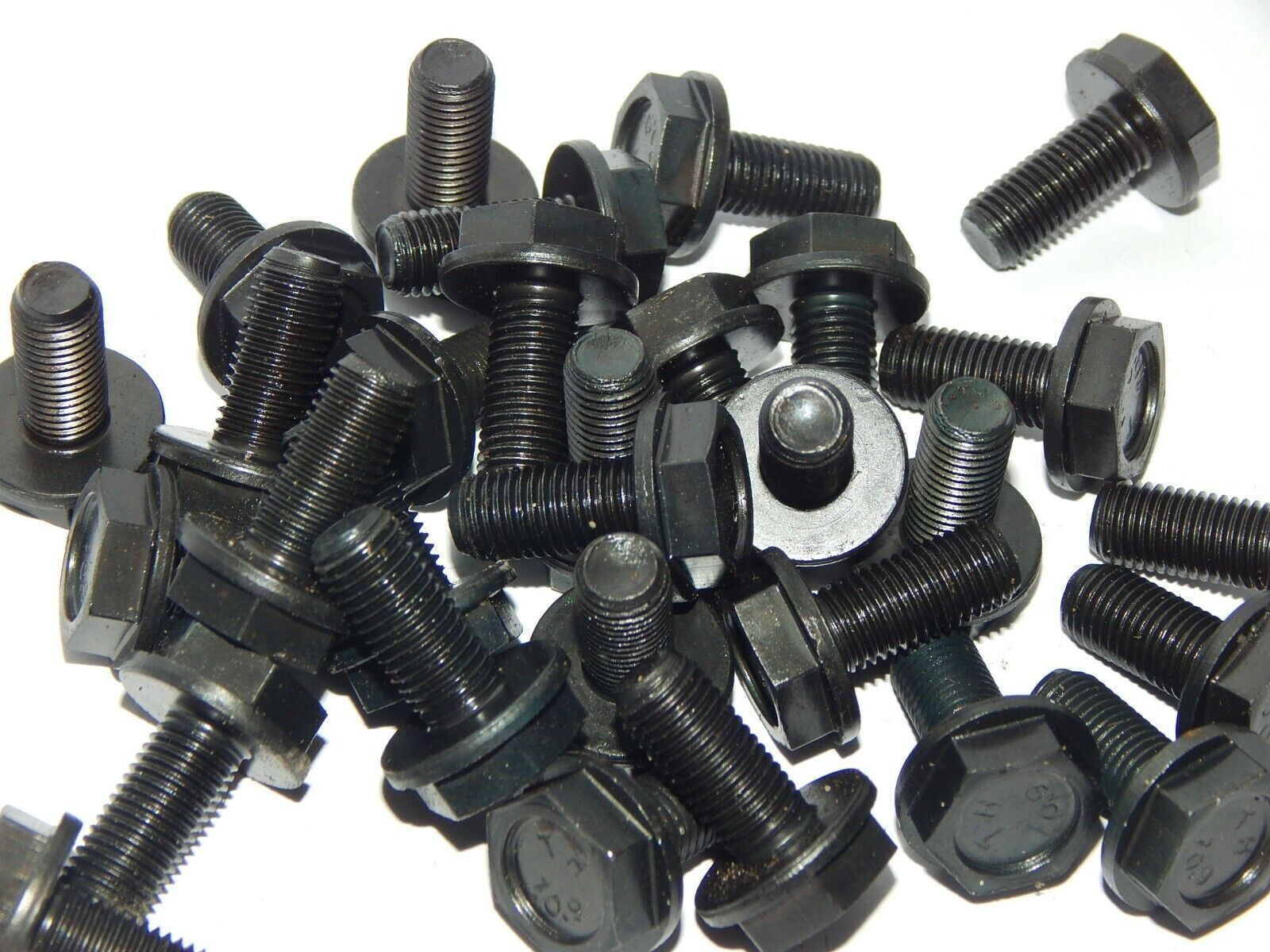 100PCS M8 10.9 Hex Head Bolts M8x1x18 Black Crank - PREMIUM PARTS STORE