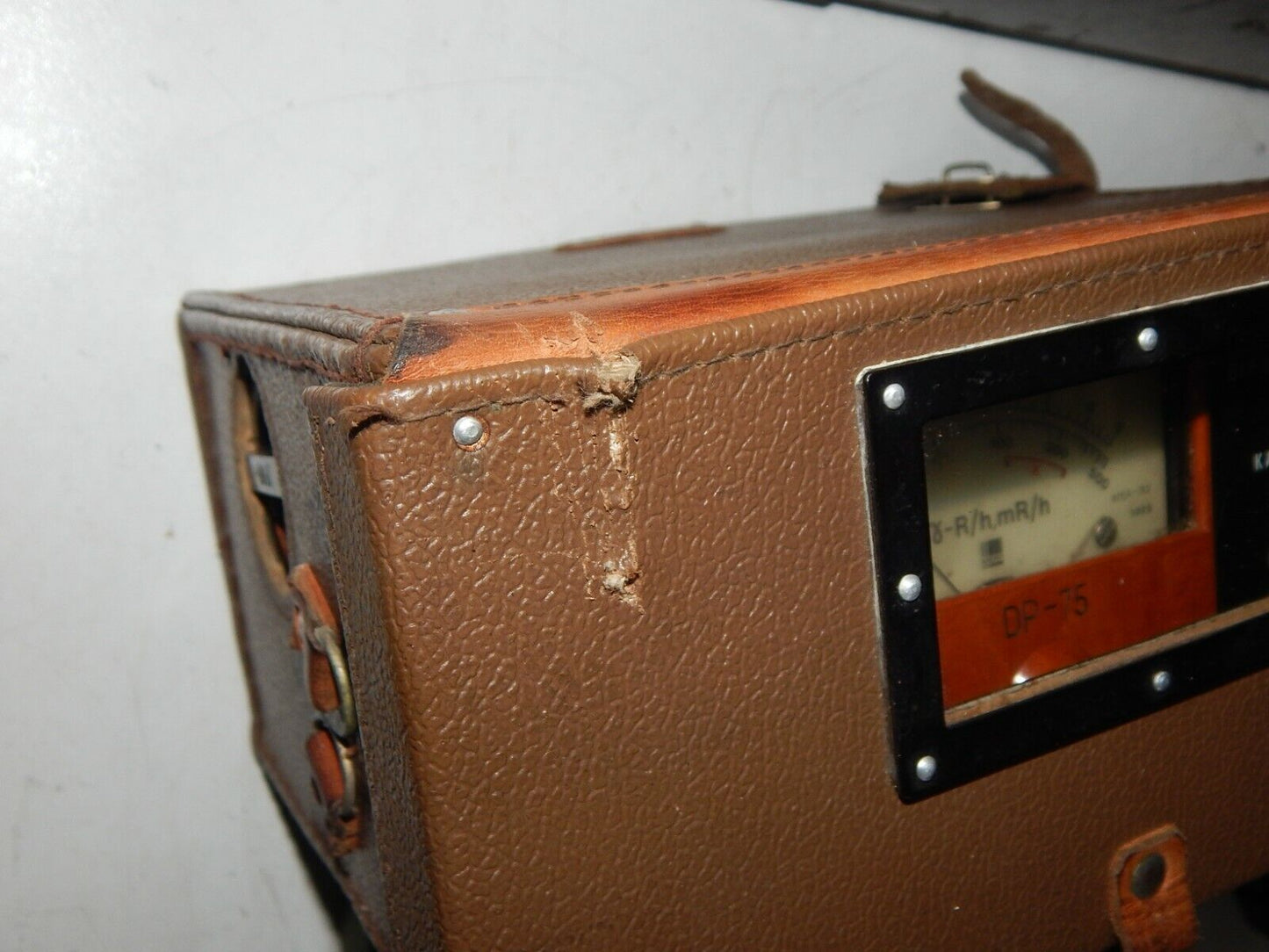 Used X-ray Radiometer DP-75 Geiger Counter Radiation Meter - RADIOMETER
