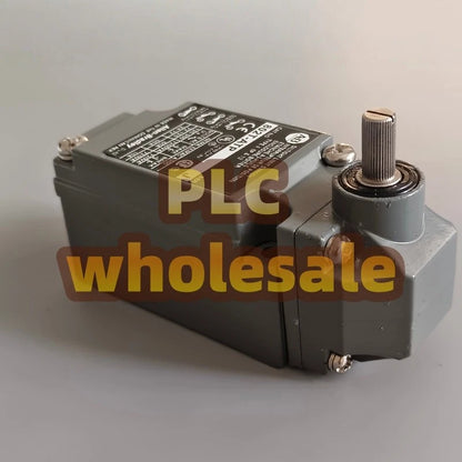 1PCS Allen-Bradley 802T-ATP Oil Tight Limit Switch Fast shipping