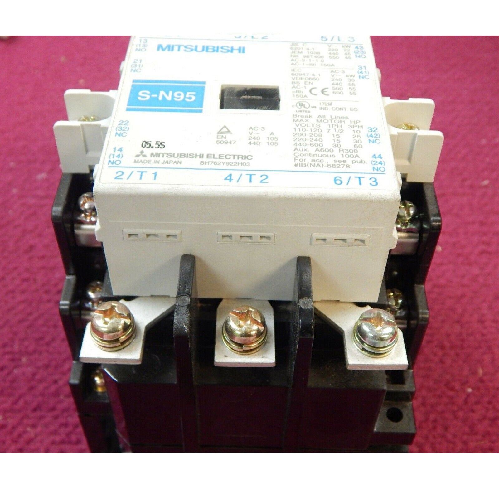 MITSUBISHI Magnetic Contactor S-N95, 220V, In-Box - MITSUBISHI