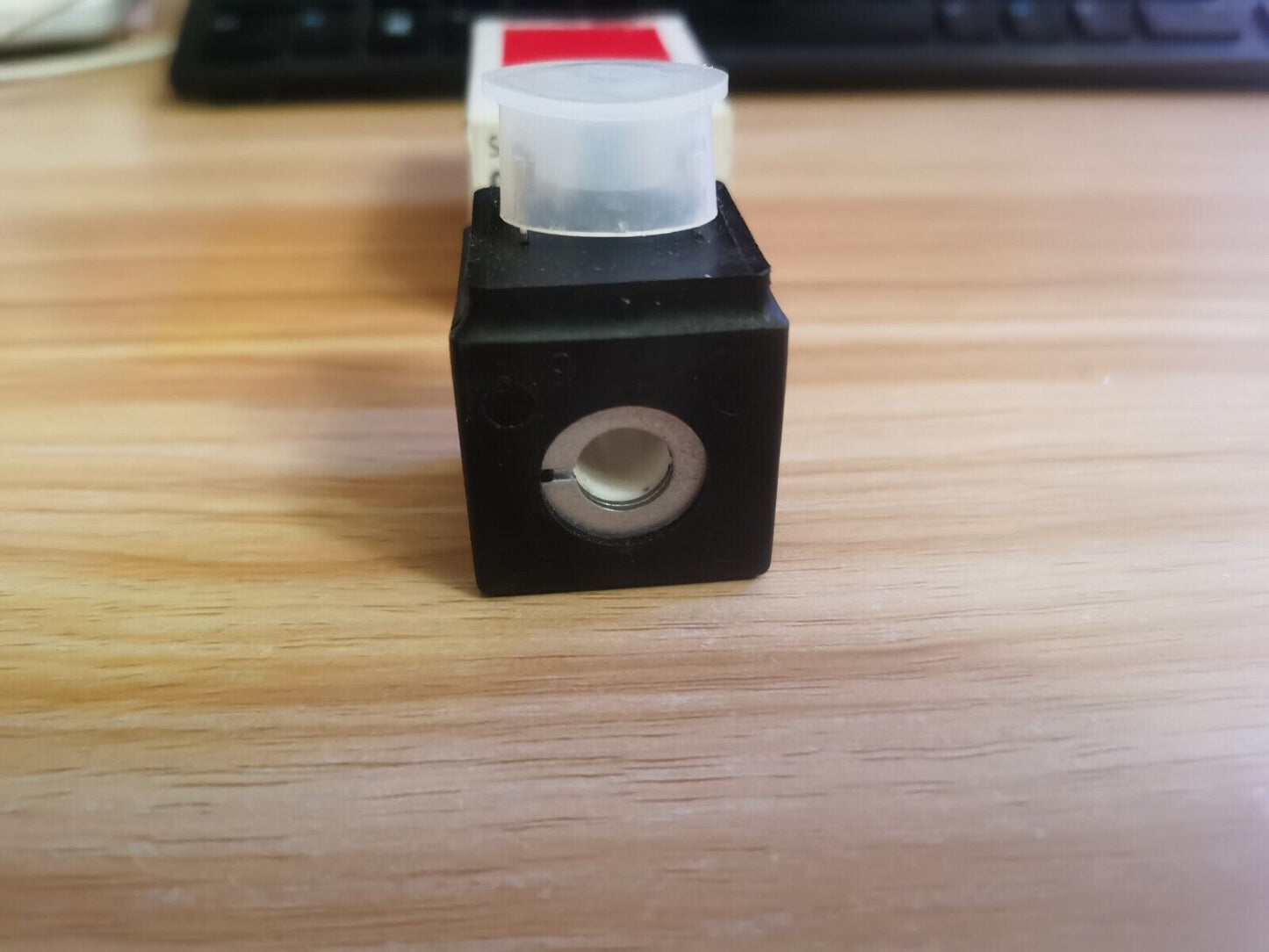 new 1PC Danfoss 042N0842 AM024C Solenoid Valve 24V In Box - DANFOSS