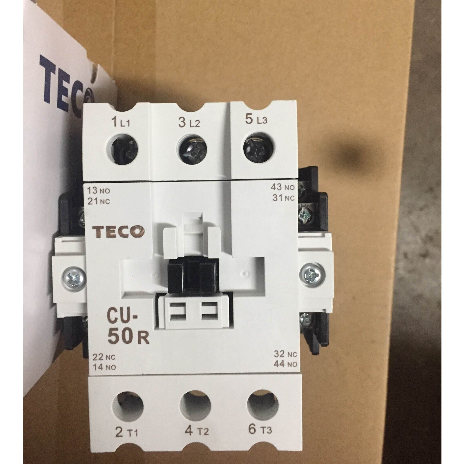 new 1PCS  TECO CU-50R 220V 3A2a2b AC CONTACTOR IN