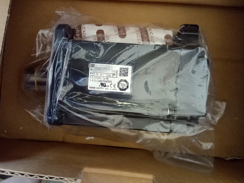 1PC YASKAWA AC SERVO MOTOR SGMJV-A5AAA6C