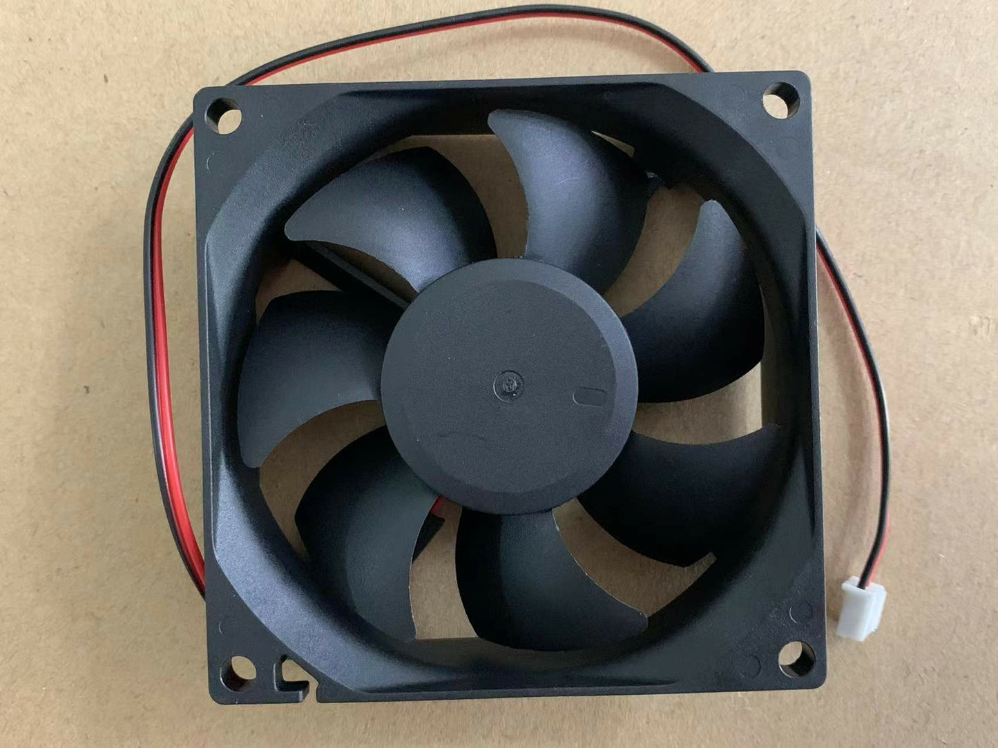 new M DA08025B12HF DC12V 0.40A 8025 8CM chassis power supply cooling fan
