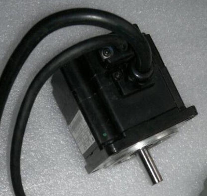 1PC YASKAWA AC SERVO MOTOR SGMPH-02B1AJ-KD