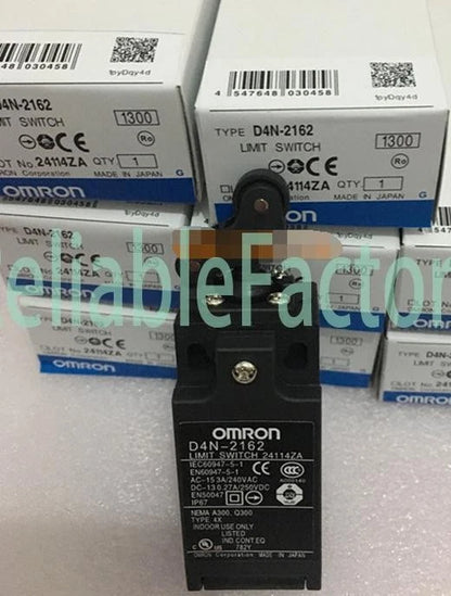 1PC Omron D4N-2162 D4N2162 Limit Switch In Box