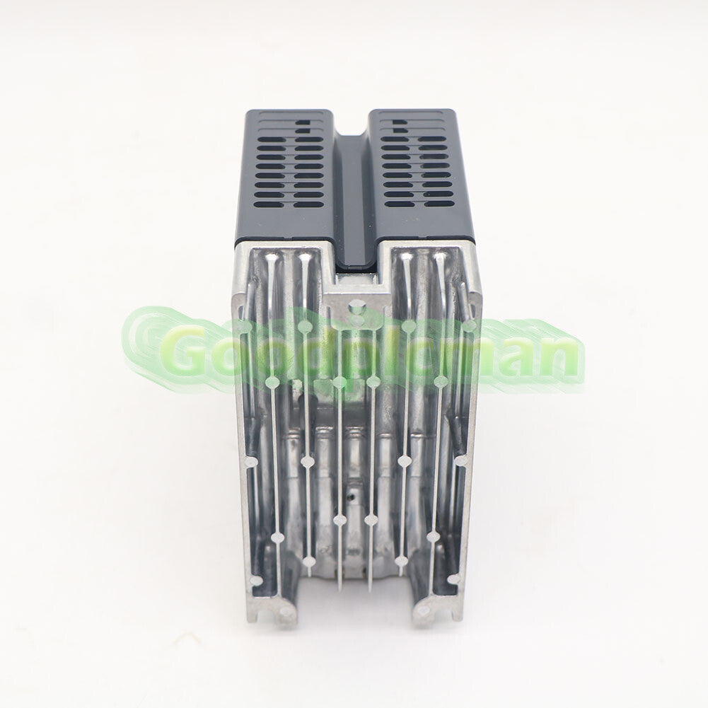 Mitsubishi FR-CS82S-042-60 Inverter FRCS82S04260 1Pcs/