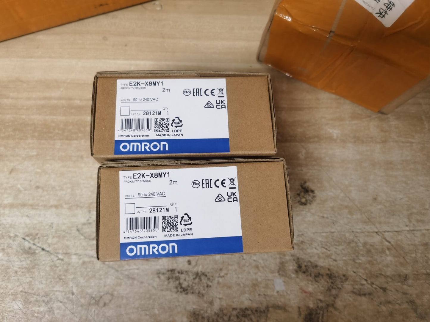 1PC  Omron E2K-X8MY1 E2KX8MY1 Proximity Switch In Box Free Ship