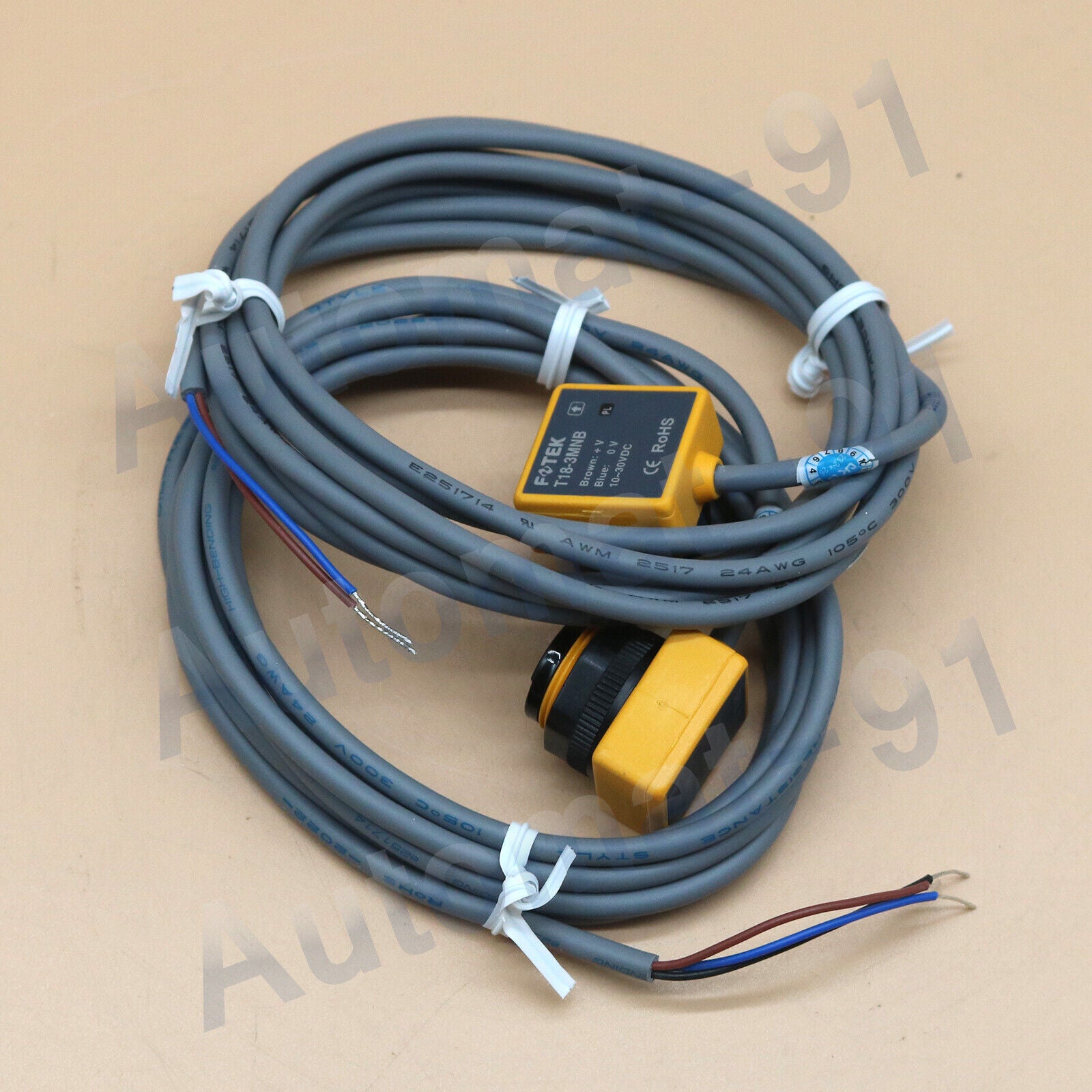 new  For FOTEK T18-3MNB+18T Photoelectric switch