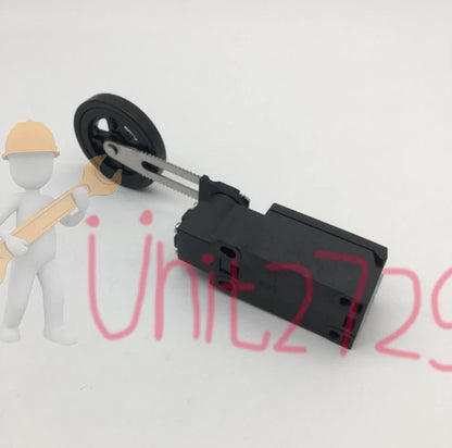 1PCS Omron D4N-212H D4N212H Limit Switch - Free Shipping