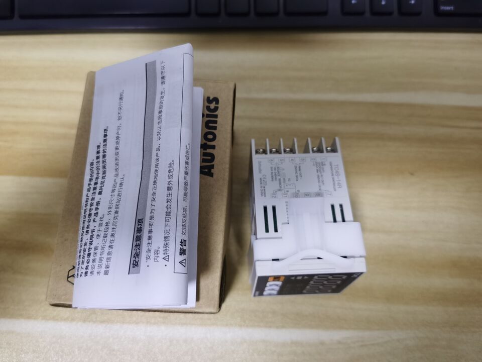 1PC  Autonics TC4S-14R TC4S14R Temperature Controller In Box  *TT