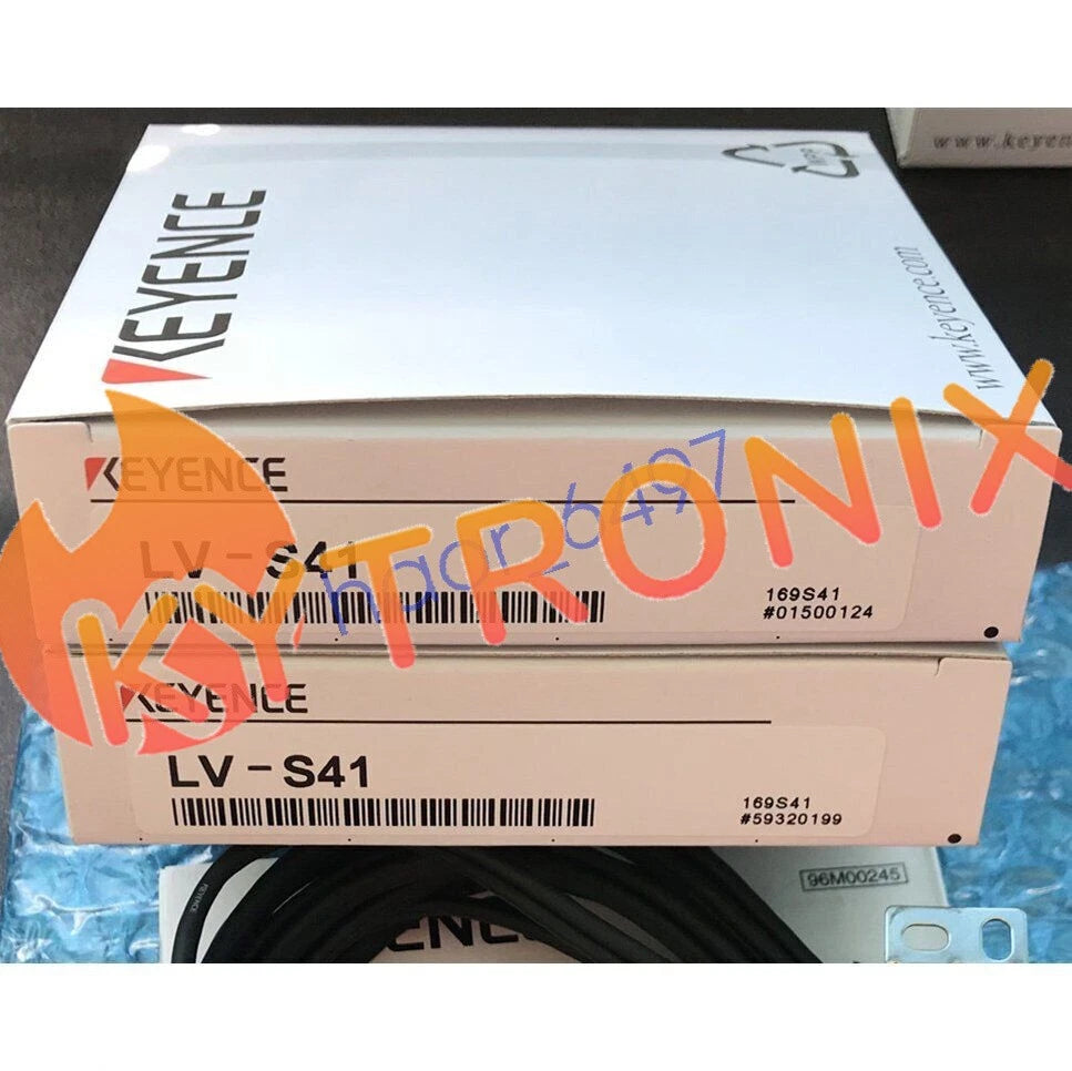 1PC Keyence LV-S41 Laser Sensor In Box ping LVS41
