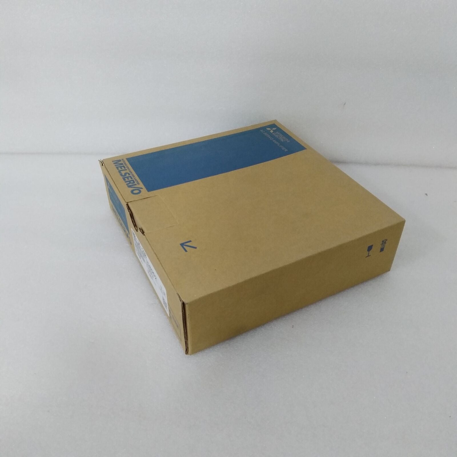 Mitsubishi Servo MR-J4-20B - MITSUBISHI