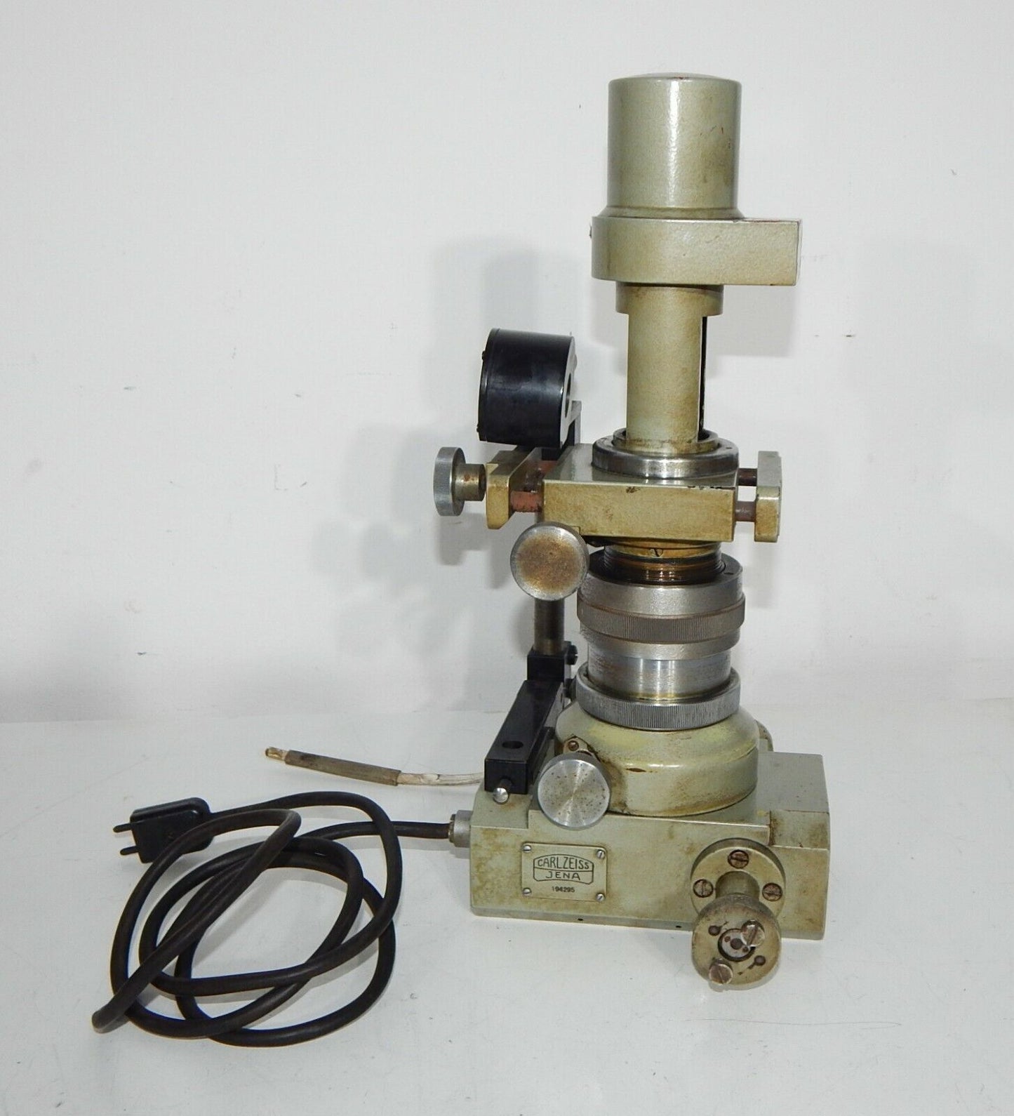 used Measuring device used for various measurements in laboratory and industrial settings with high precision measurements zeiss jena model - CARL ZEISS JENA