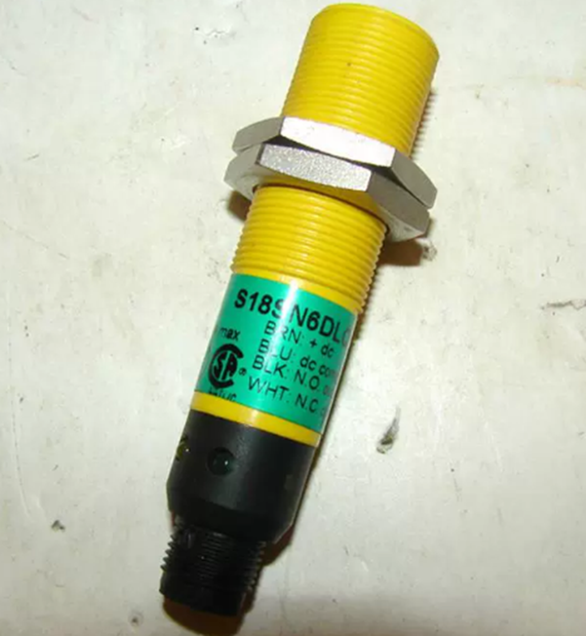 BANNER S18SN6DLQ Photoelectric Sensor - BANNER